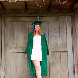 Meet your Posher, Alexandra